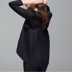 Lululemon Pleat On Long Sleeve Black Top 6